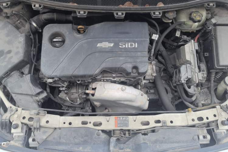 Used Chevrolet Cruze 2015 1.5L Automatic Fashion Navigation Edition Engine Bay