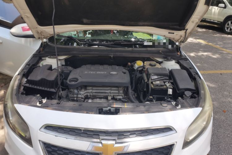Used Chevrolet Cruze 2015 1.5L Classic SE AT Engine Bay