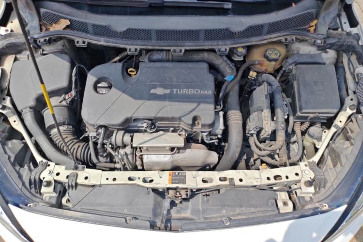 Used Chevrolet Cruze 2015 1.4T DCG Luxury Edition Engine Bay