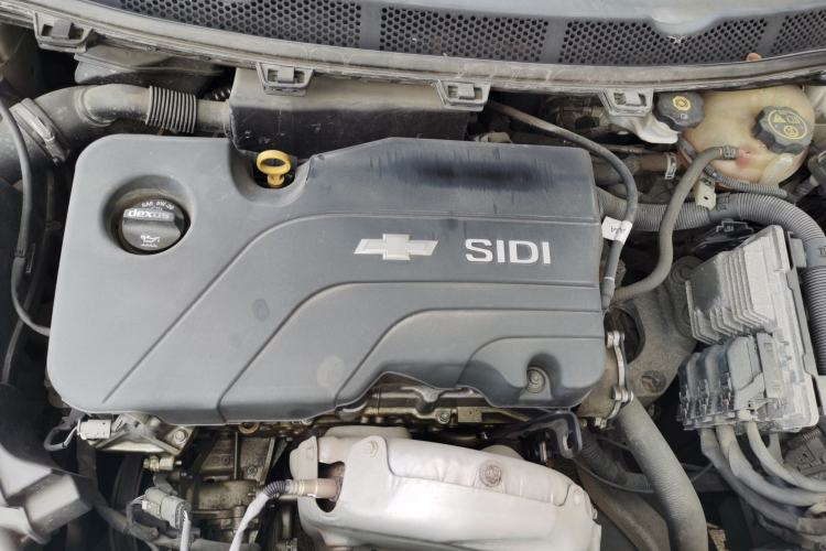 Used Chevrolet Cruze 2015 1.5L Manual Elite Edition Engine Bay