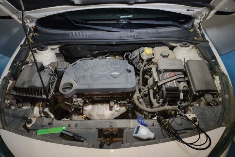 Used Chevrolet Cruze 2015 1.5L Classic SE MT Engine Bay