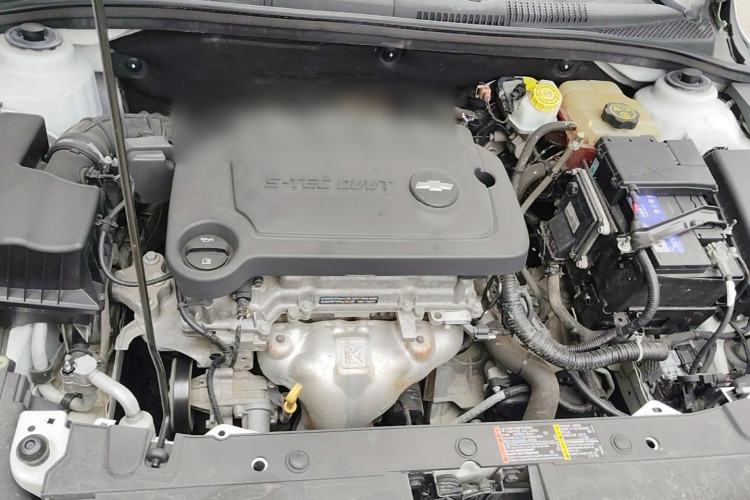 Used Chevrolet Cruze 2015 1.5L Classic SE AT Engine Bay