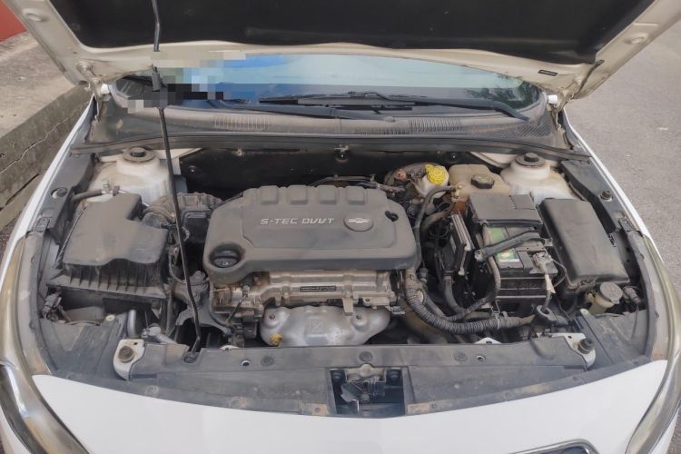 Used Chevrolet Cruze 2015 1.5L Classic SE AT Engine Bay