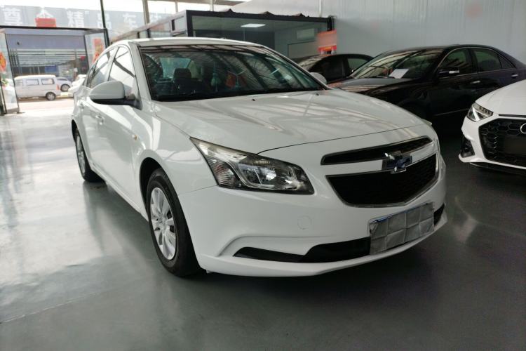 Used Chevrolet Cruze 2015 1.5L Classic SL MT Exterior 1