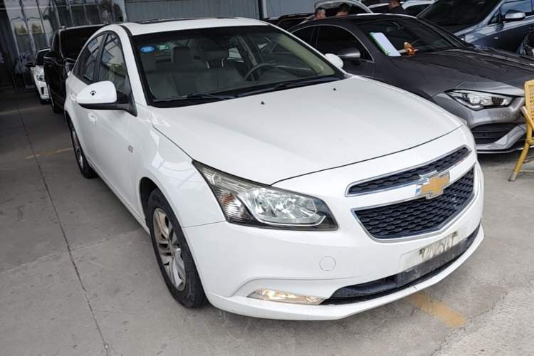 Used Chevrolet Cruze 2015 1.5L Classic SE MT Exterior 1