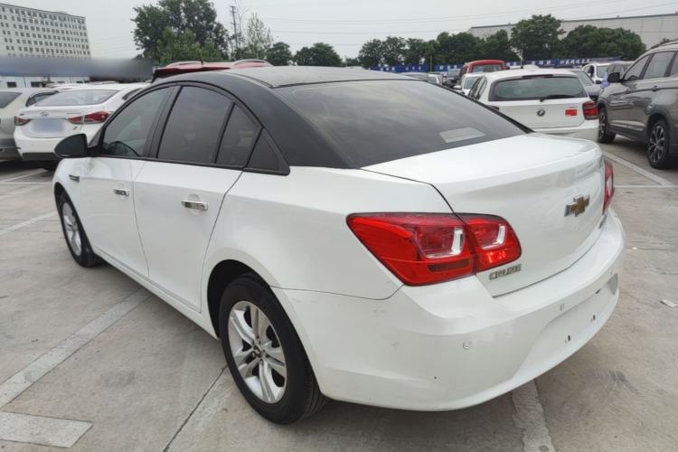 Used Chevrolet Cruze 2015 1.5L Classic SE MT Exterior 2