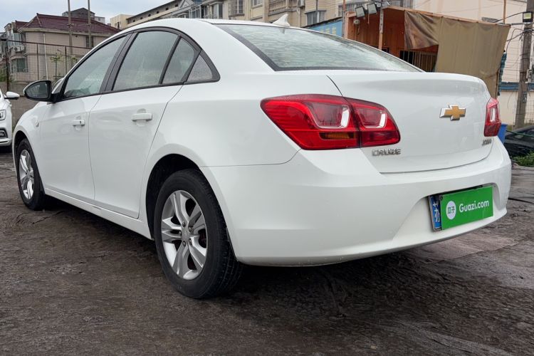 Used Chevrolet Cruze 2015 1.5L Classic SE MT Exterior 2