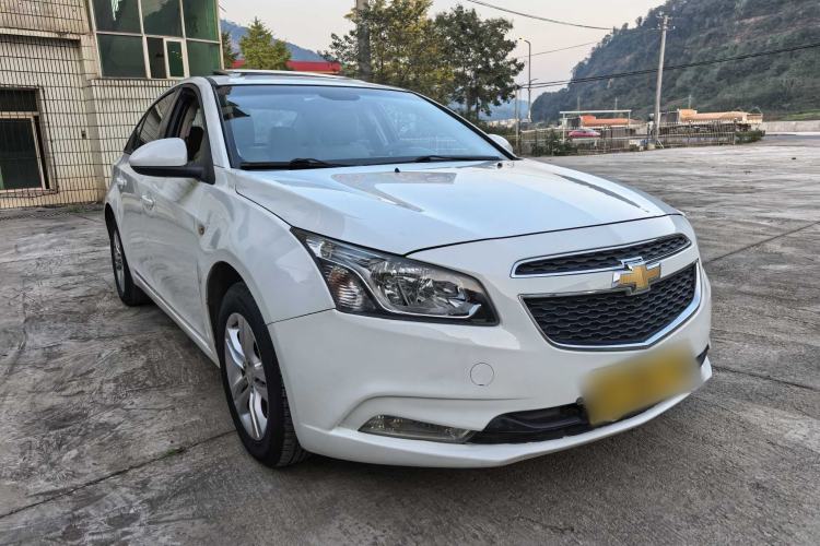 Used Chevrolet Cruze 2015 1.5L Classic SE AT Exterior 2