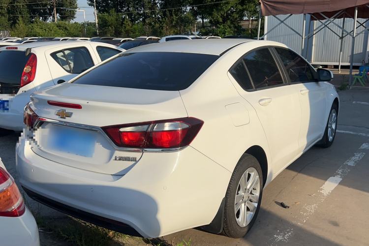 Used Chevrolet Cruze 2015 1.5L Automatic Luxury Edition Exterior 3