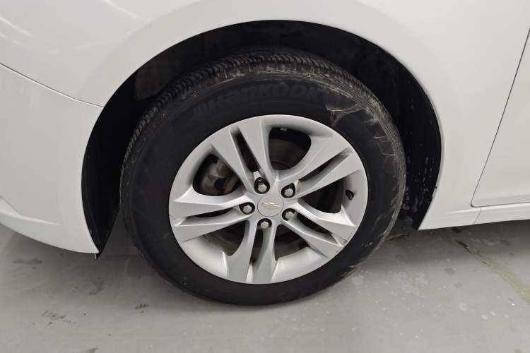 Used Chevrolet Cruze 2015 1.5L Classic SE AT Exterior 3