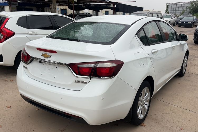 Used Chevrolet Cruze 2015 1.5L Automatic Luxury Edition Exterior 3
