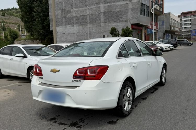 Used Chevrolet Cruze 2015 1.5L Classic SE MT Exterior 4