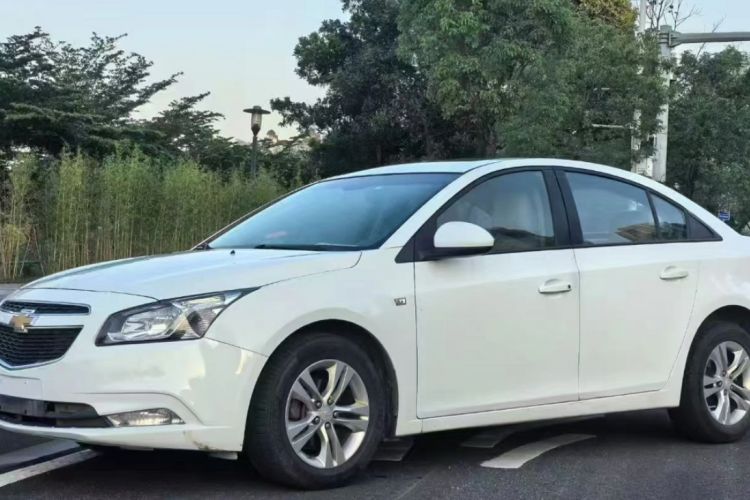 Used Chevrolet Cruze 2015 1.5L Classic SE AT Exterior 4