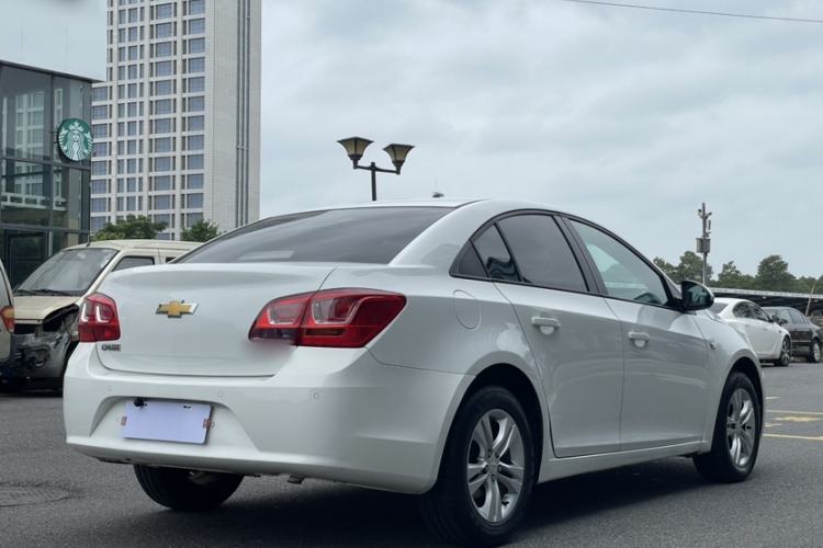 Used Chevrolet Cruze 2015 1.5L Classic SE AT Exterior 4
