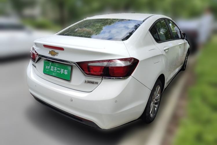 Used Chevrolet Cruze 2015 1.5L Automatic Luxury Edition Exterior 5