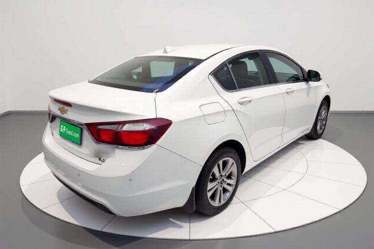 Used Chevrolet Cruze 2015 1.4T DCG Luxury Edition Exterior 5