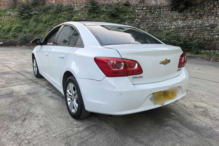Used Chevrolet Cruze 2015 1.5L Classic SE AT Exterior 5