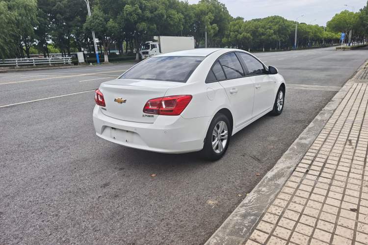 Used Chevrolet Cruze 2015 1.5L Classic SE AT Exterior 6