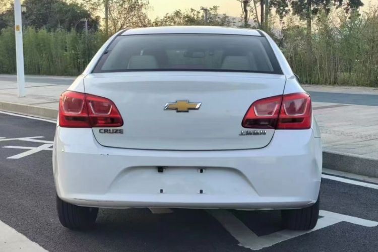 Used Chevrolet Cruze 2015 1.5L Classic SE AT Exterior 6