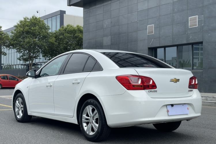 Used Chevrolet Cruze 2015 1.5L Classic SE AT Exterior 6