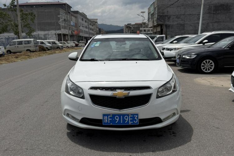 Used Chevrolet Cruze 2015 1.5L Classic SE MT Exterior 7