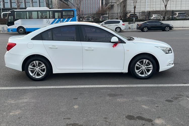 Used Chevrolet Cruze 2015 1.5L Classic SE AT Exterior 7