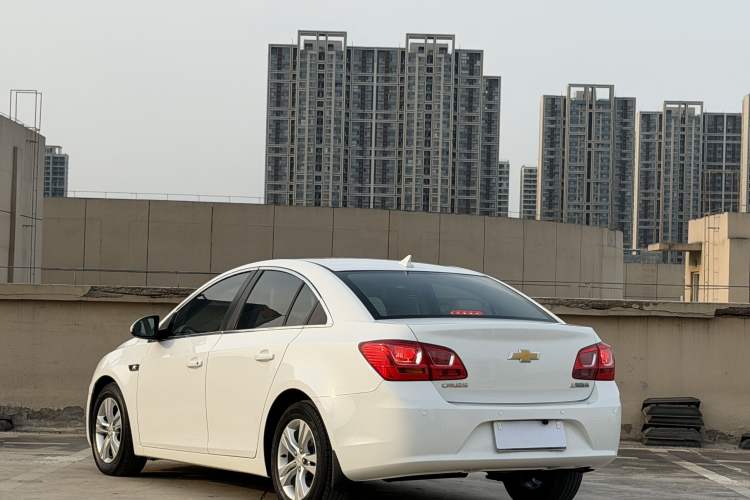 Used Chevrolet Cruze 2015 1.5L Classic SE MT Exterior 8