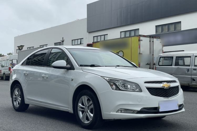 Used Chevrolet Cruze 2015 1.5L Classic SE AT Exterior 8