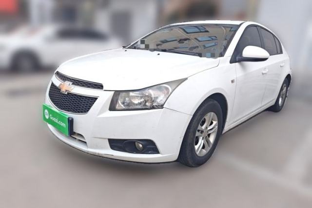 Used Chevrolet Cruze 2015 Hatchback 1.6L Manual Comfort Edition