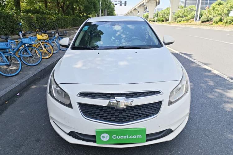 Used Chevrolet Cruze 2015 1.5L Classic SL MT Front