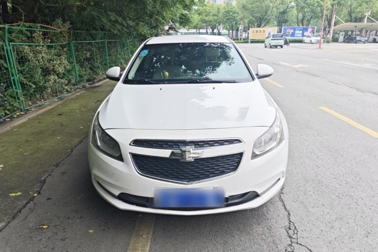 Used Chevrolet Cruze 2015 1.5L Classic SL MT Front