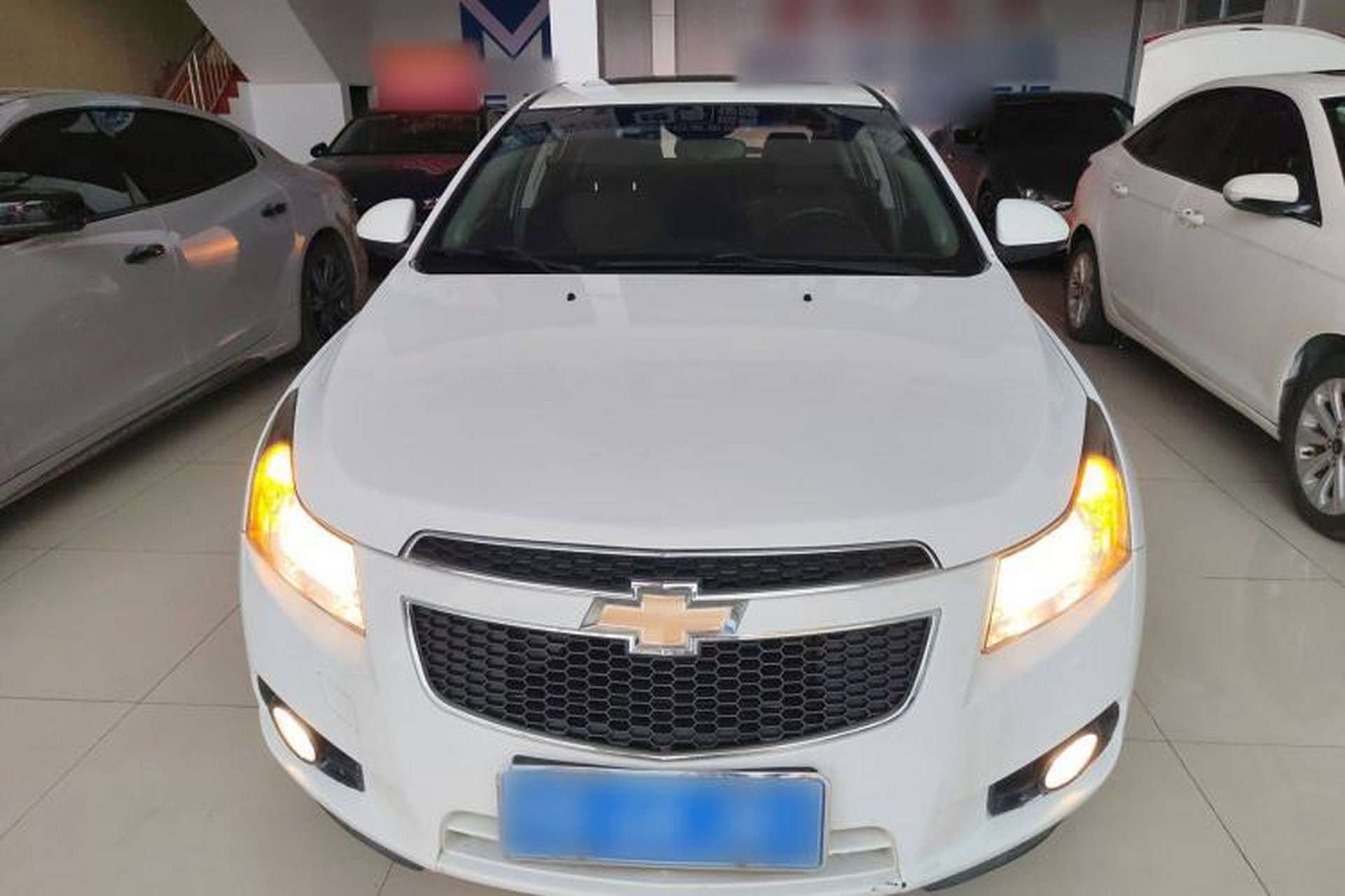 Used Chevrolet Cruze 2015 Hatchback 1.6L Automatic Comfort Edition Front