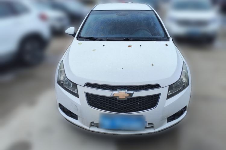 Used Chevrolet Cruze 2015 Hatchback 1.6L Automatic Comfort Edition Front