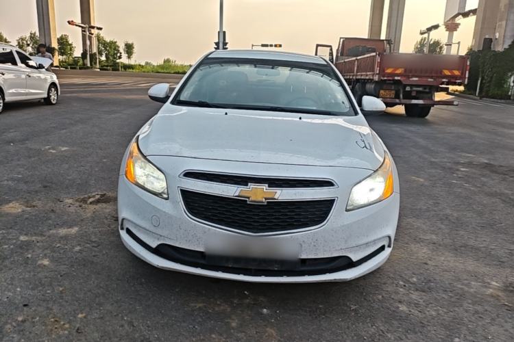 Used Chevrolet Cruze 2015 1.5L Classic SL MT Front