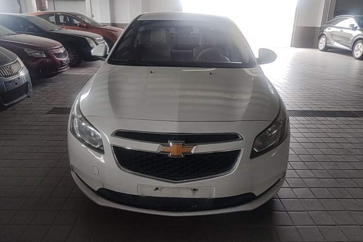 Used Chevrolet Cruze 2015 1.5L Classic SL MT Front