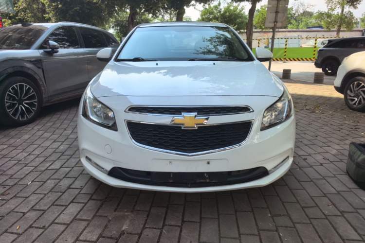 Used Chevrolet Cruze 2015 1.5L Classic SE MT Front