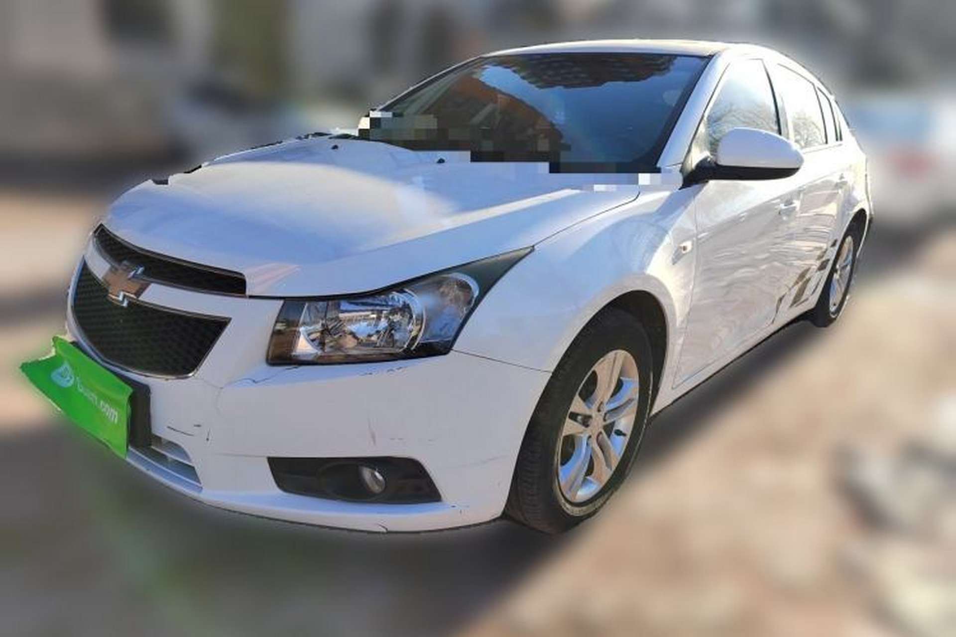 Used Chevrolet Cruze 2015 Hatchback 1.6L Automatic Comfort Edition Front Left 45 Deg