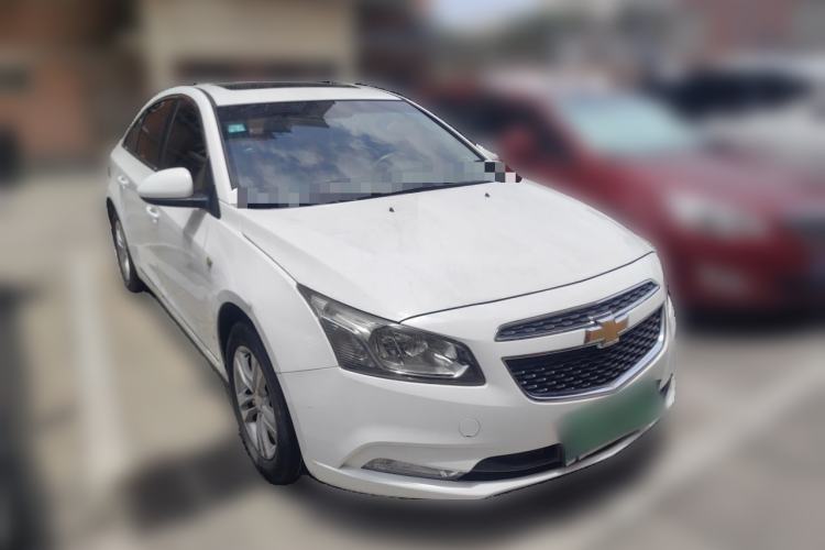 Used Chevrolet Cruze 2015 1.5L Classic SE AT Front Right 45 Deg