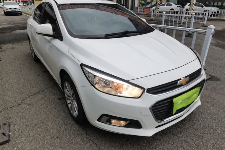 Used Chevrolet Cruze 2015 1.5L Automatic Luxury Edition Front Right 45 Deg