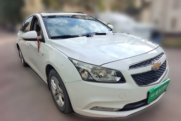 Used Chevrolet Cruze 2015 1.5L Classic SE AT Front Right 45 Deg