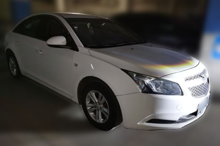 Used Chevrolet Cruze 2015 1.5L Classic SL MT Front Right 45 Deg