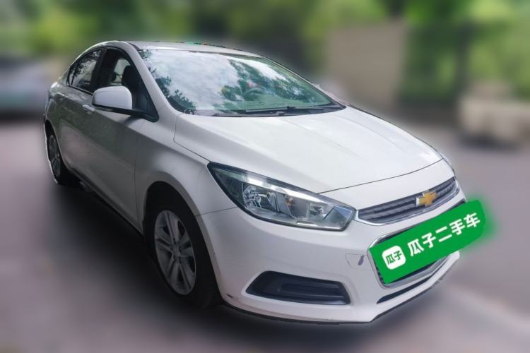 Used Chevrolet Cruze 2015 1.5L Automatic Fashion Navigation Edition Front Right 45 Deg