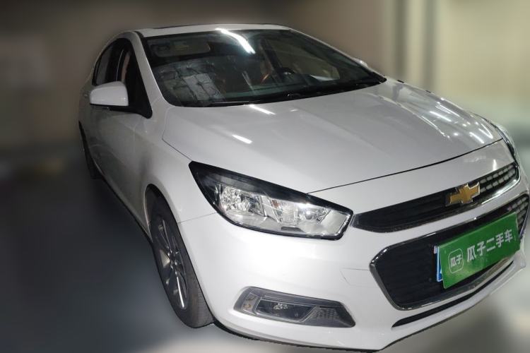 Used Chevrolet Cruze 2015 1.4T DCG Luxury Edition Front Right 45 Deg
