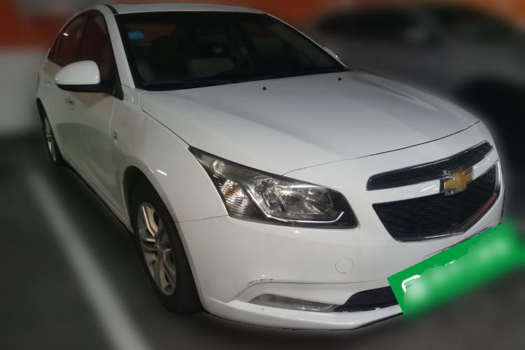 Used Chevrolet Cruze 2015 1.5L Classic SE AT Front Right 45 Deg