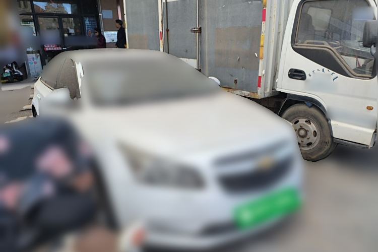 Used Chevrolet Cruze 2015 1.5L Classic SE AT Front Right 45 Deg