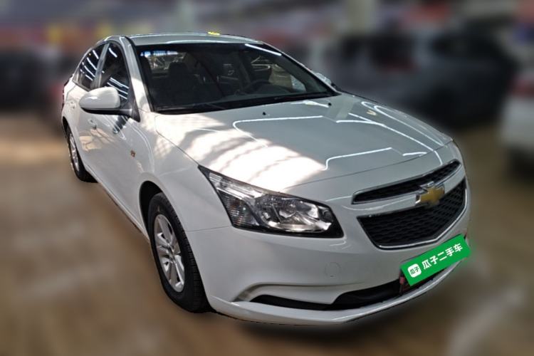 Used Chevrolet Cruze 2015 1.5L Classic SL MT Front Right 45 Deg