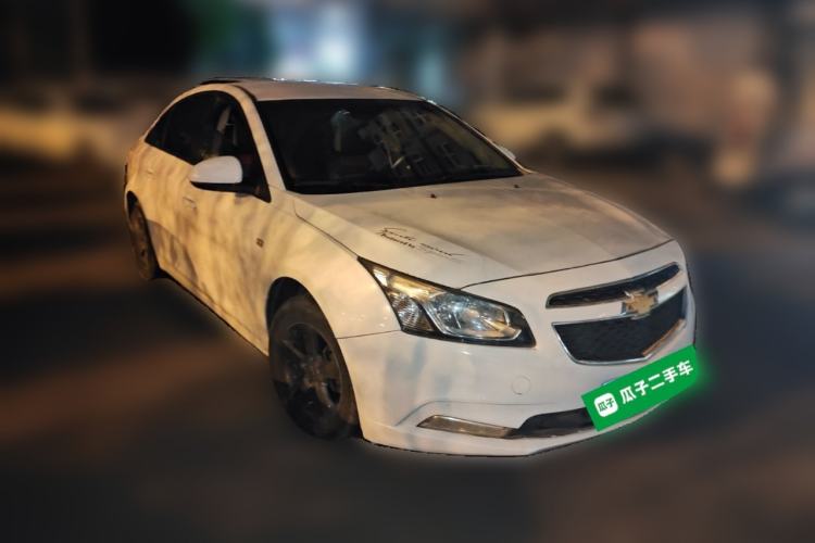 Used Chevrolet Cruze 2015 1.5L Classic SL MT Front Right 45 Deg