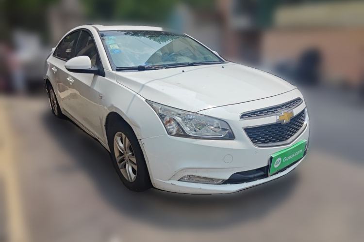 Used Chevrolet Cruze 2015 1.5L Classic SE AT Front Right 45 Deg