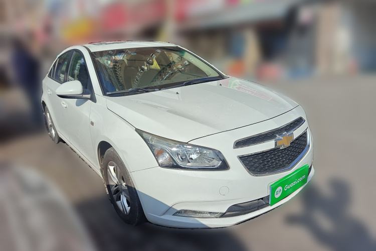 Used Chevrolet Cruze 2015 1.5L Classic SE AT Front Right 45 Deg