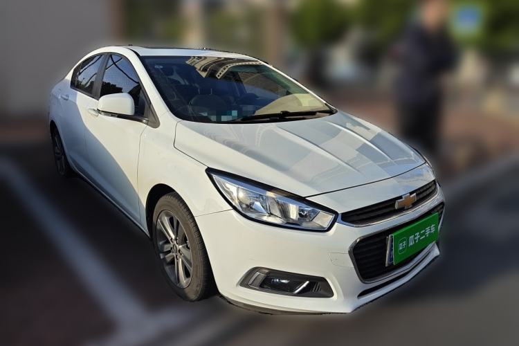 Used Chevrolet Cruze 2015 1.4T DCG Luxury Edition Front Right 45 Deg